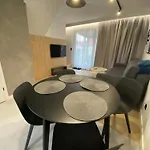 Sorella House *